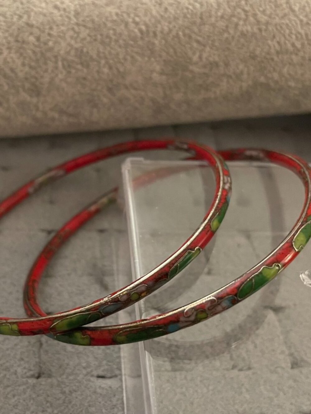 Vintage Jewelry Bundle Set of 2 Red Cloisonne Bangles 1960s Retro 20 grams Boho - Picture 4 of 14